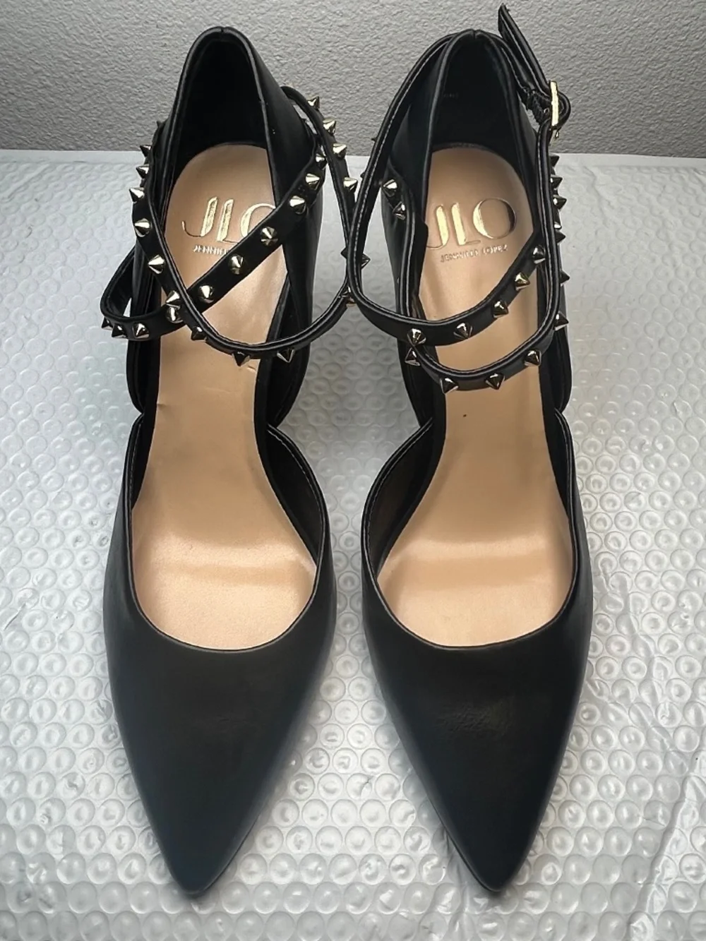 JLo Jennifer Lopez Pointed-Toe Pumps Women's Sz 9M Black Studed Strap High Heels